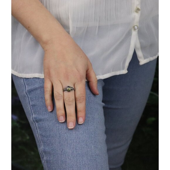 Sterling Silver Green Cubic Zirconia Ring Size 9 1/4 - Picture 2 of 7